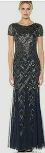 NWT ADRIANNA PAPELL WOMEN'S FULLY BEADED LONG DRESS. SIZE 8